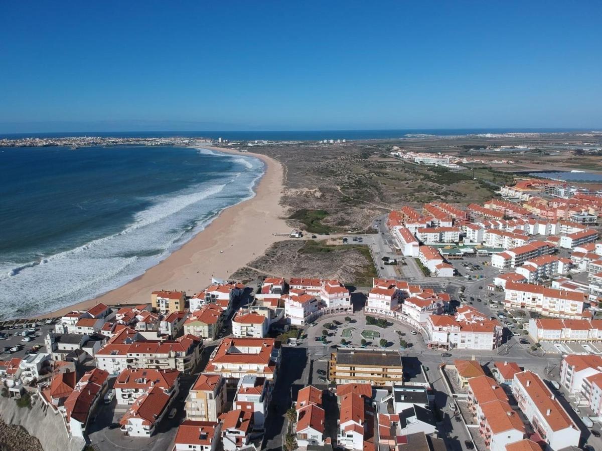 Surf And Stones Apartment Peniche Exteriör bild