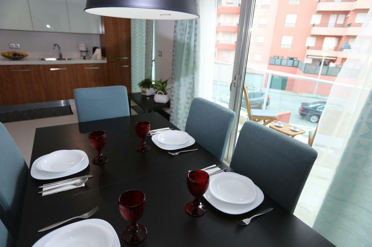 Surf And Stones Apartment Peniche Exteriör bild