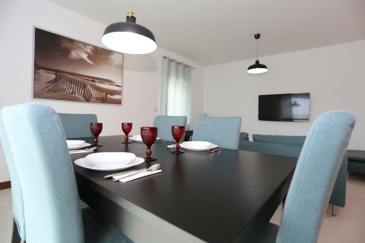 Surf And Stones Apartment Peniche Exteriör bild