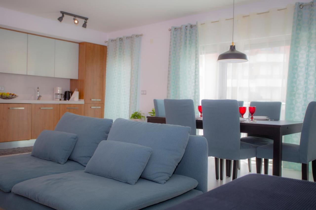 Surf And Stones Apartment Peniche Exteriör bild