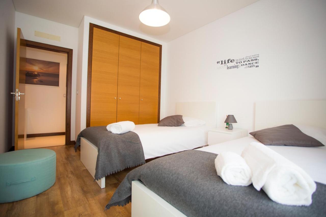 Surf And Stones Apartment Peniche Exteriör bild