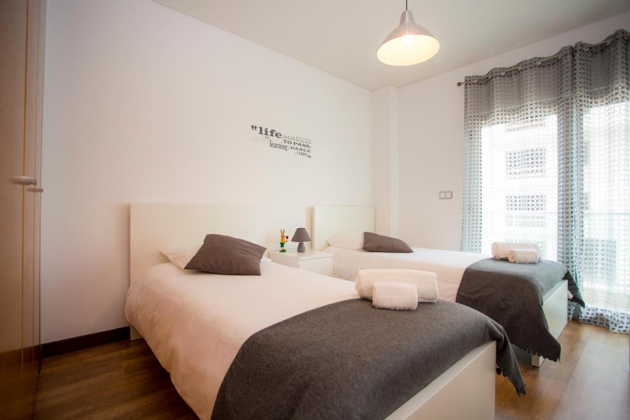 Surf And Stones Apartment Peniche Exteriör bild